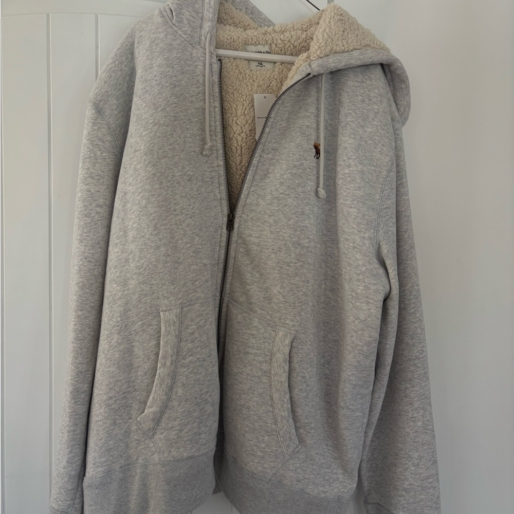 Abercrombie & Fitch Gray Hoodie Sweater